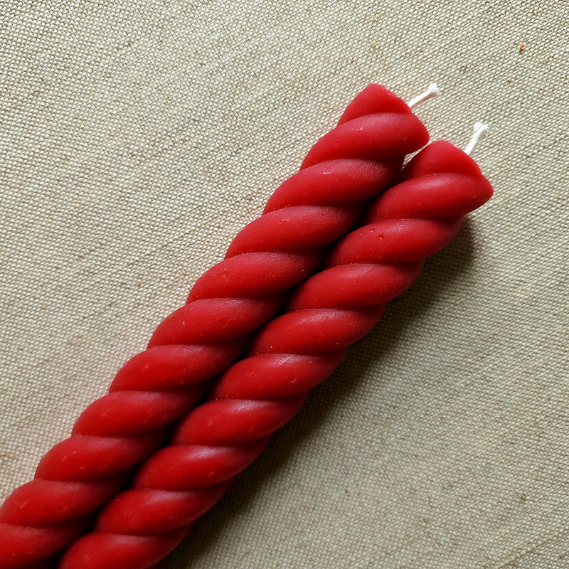 The Punctilious Mr. P's Place Card Co. rope taper candle in red