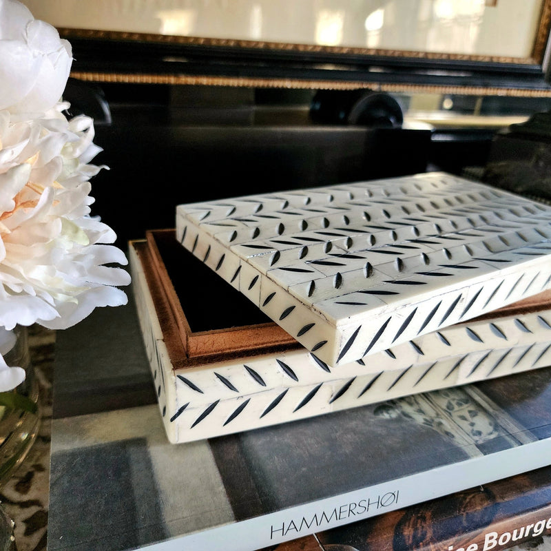 Curio Box Bone - Herringbone - The Punctilious Mr. P's Place Card Co.