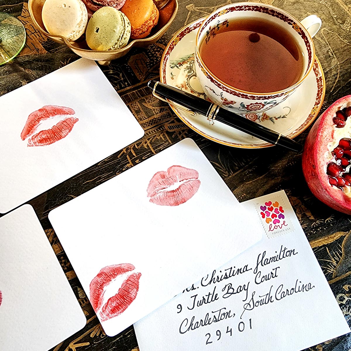 Set/ 12 Kisses- Custom Note Cards and Stationery Set