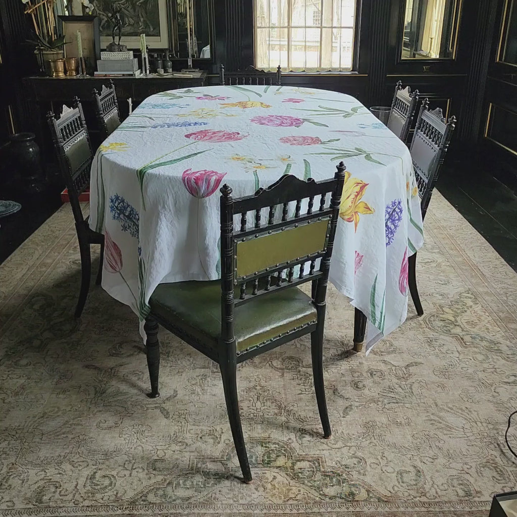video of Early flowers botanical tablecloth in black lacquer Dining Room. 